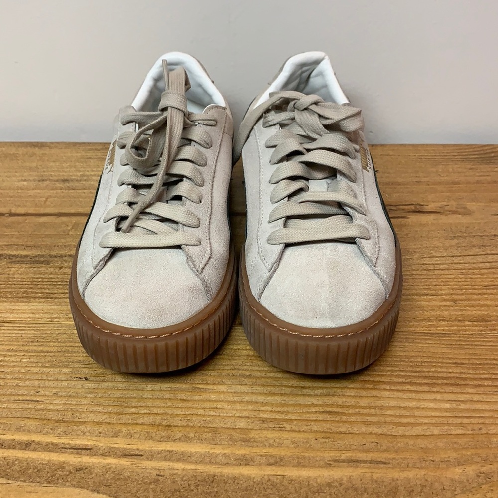 Pumas suede shoes